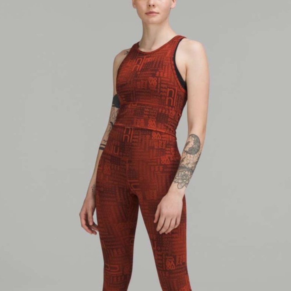 Lululemon Power Pivot Everlux Tank Top *Motif
Lululemon Ombre Red Multi …